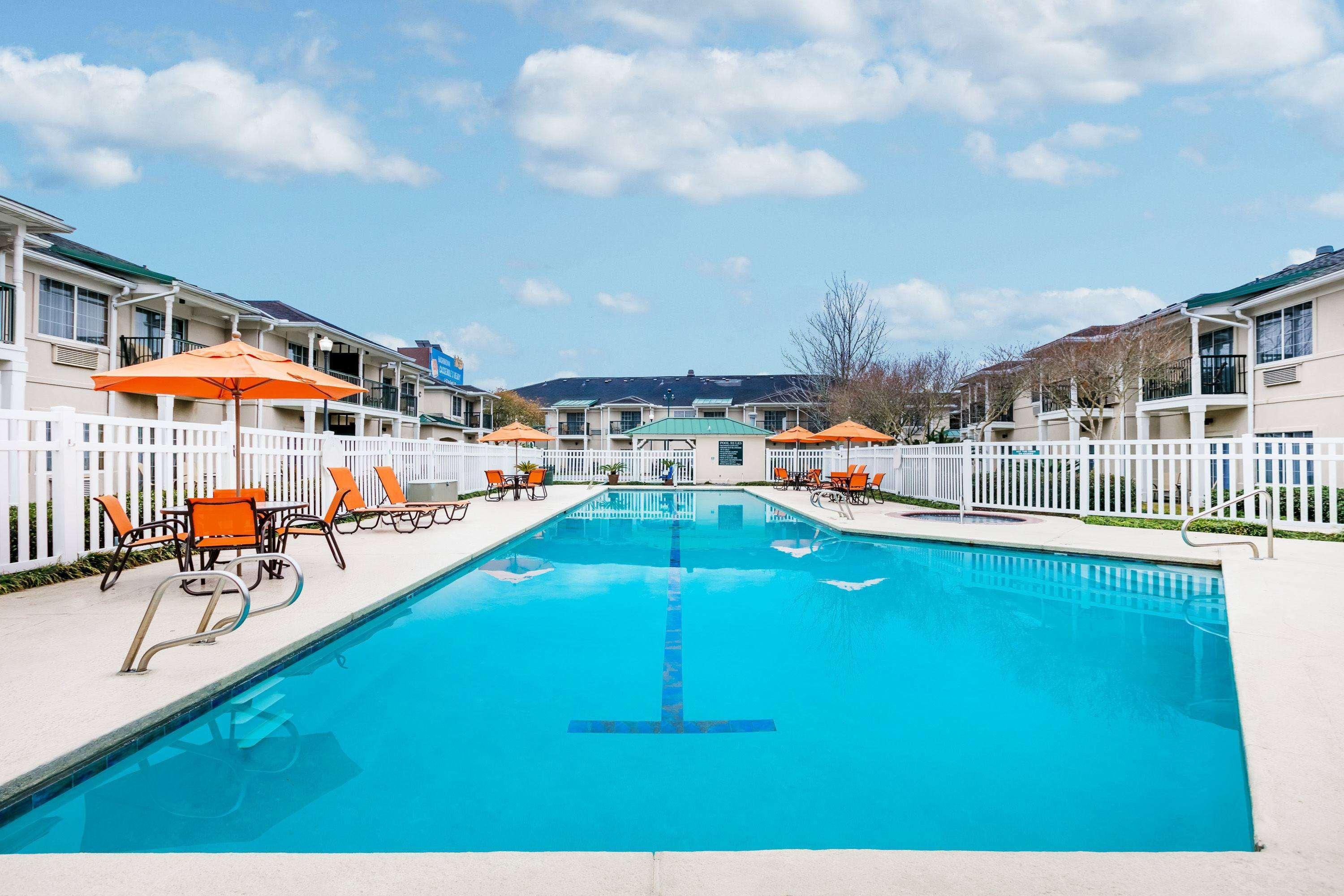 Richmond Inn And Suites Baton Rouge College Drive Εξωτερικό φωτογραφία